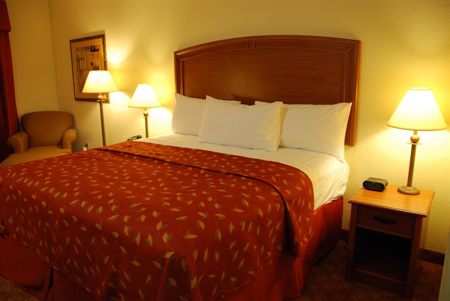 Best Western Plus San Antonio East Inn & Suites Екстериор снимка